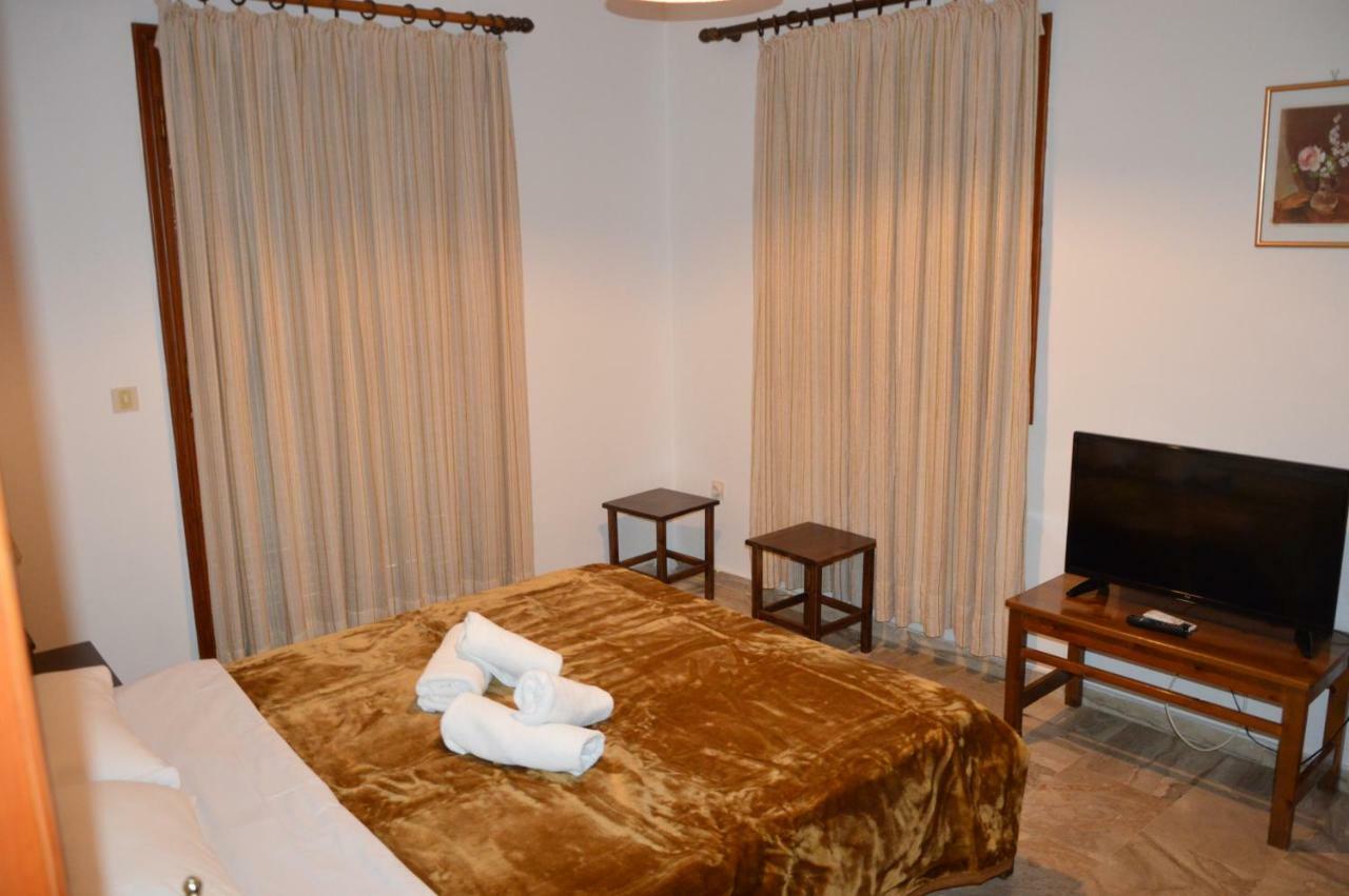 Maria Parameriti Apartments Poros  Exterior photo